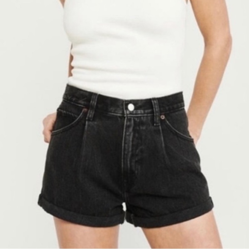 Retro Black High-Rise Rolled Hem Women's Denim Shorts